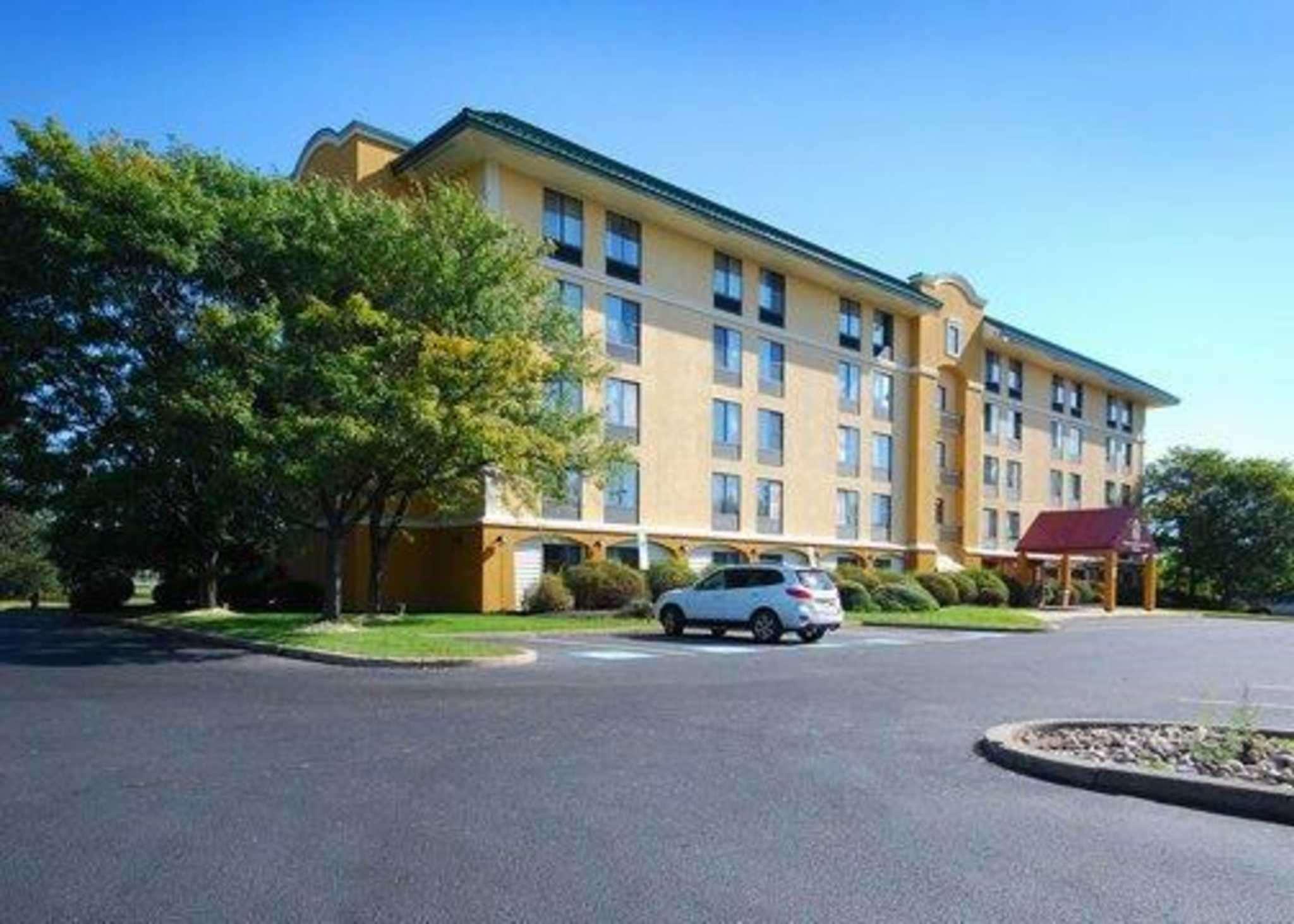 Quality Inn & Suites ベンセイラム エクステリア 写真