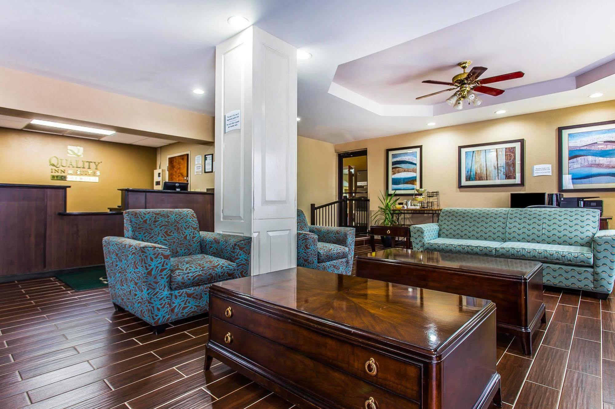 Quality Inn & Suites ベンセイラム エクステリア 写真