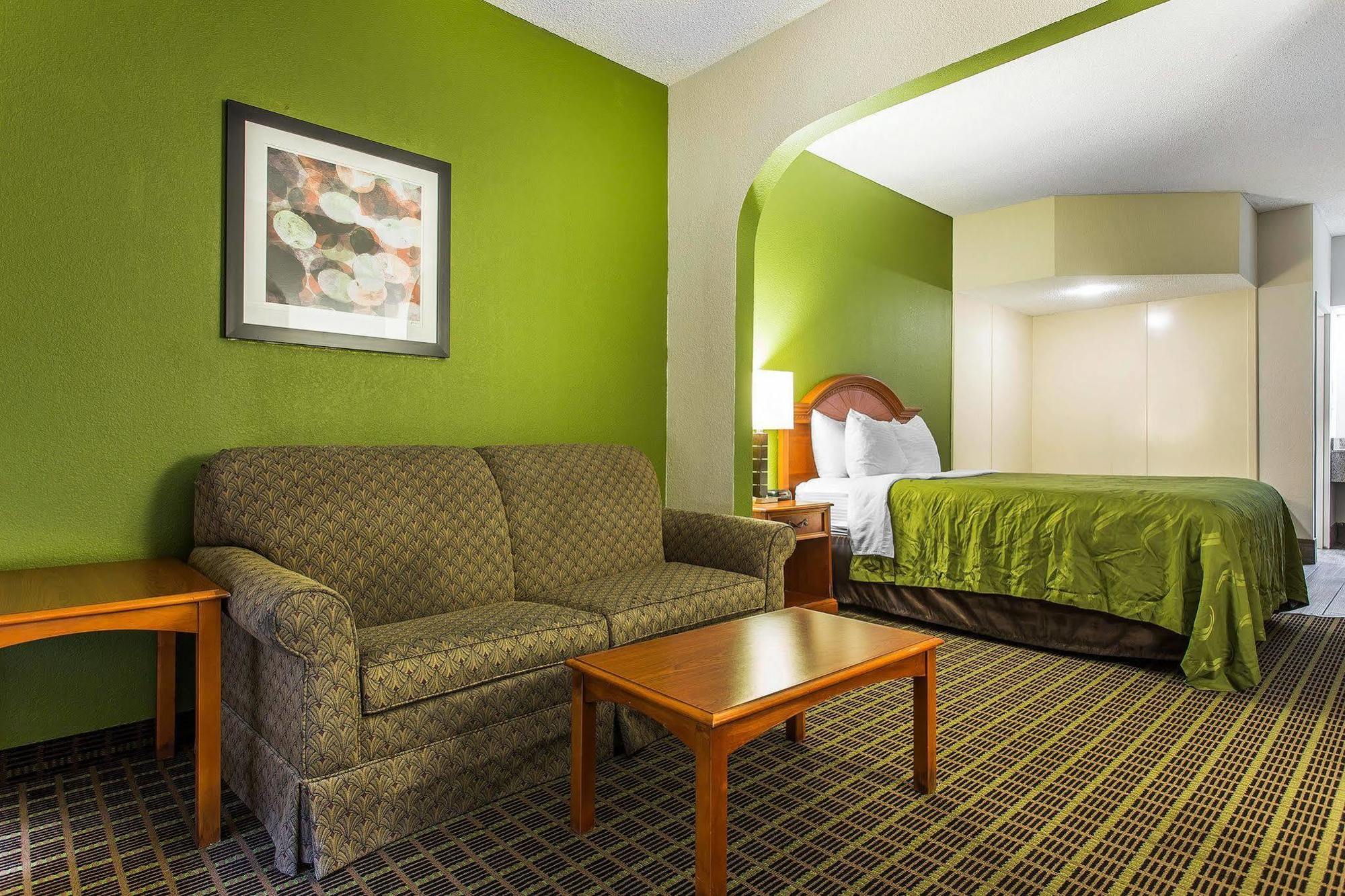 Quality Inn & Suites ベンセイラム エクステリア 写真