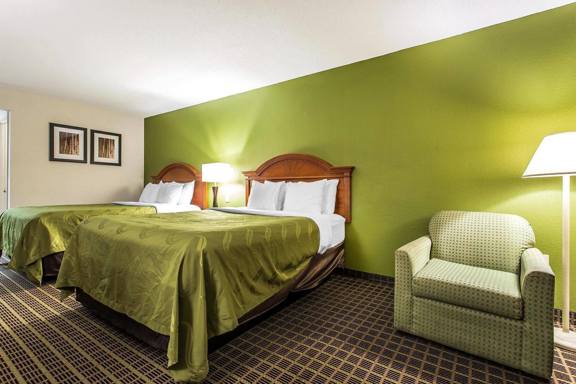 Quality Inn & Suites ベンセイラム エクステリア 写真